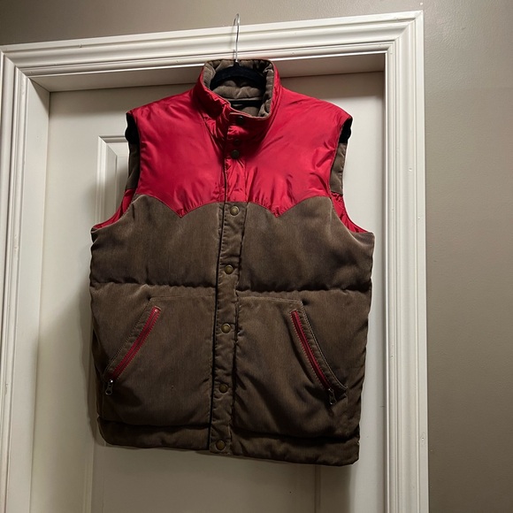 Reversible red and brown corduroy vest - Picture 5 of 5